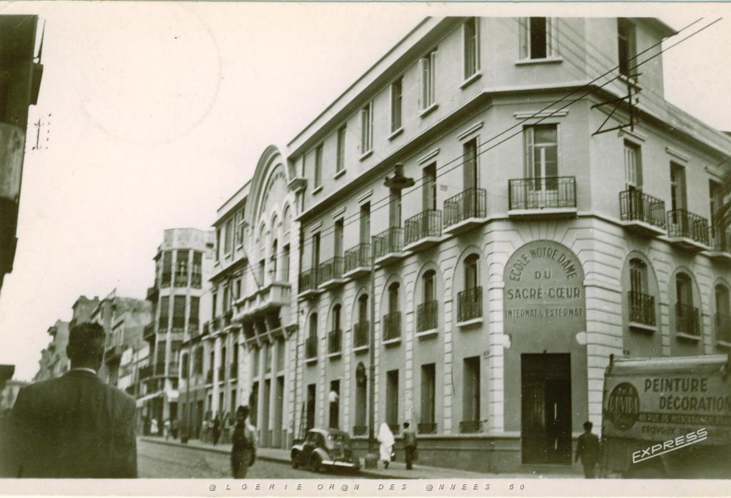 ORAN ECOLE NOTRE DAME DU SACRE COEUR.JPG